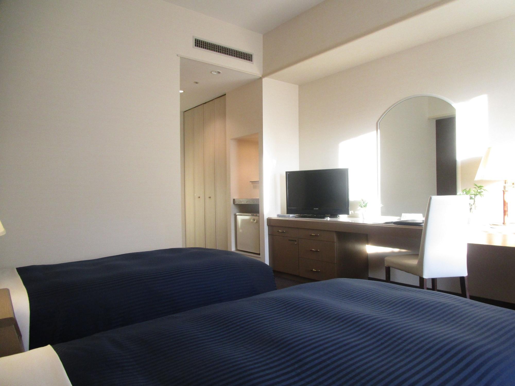Hotel Livemax Sapporo Nakajima Park Grande Сапоро Екстериор снимка