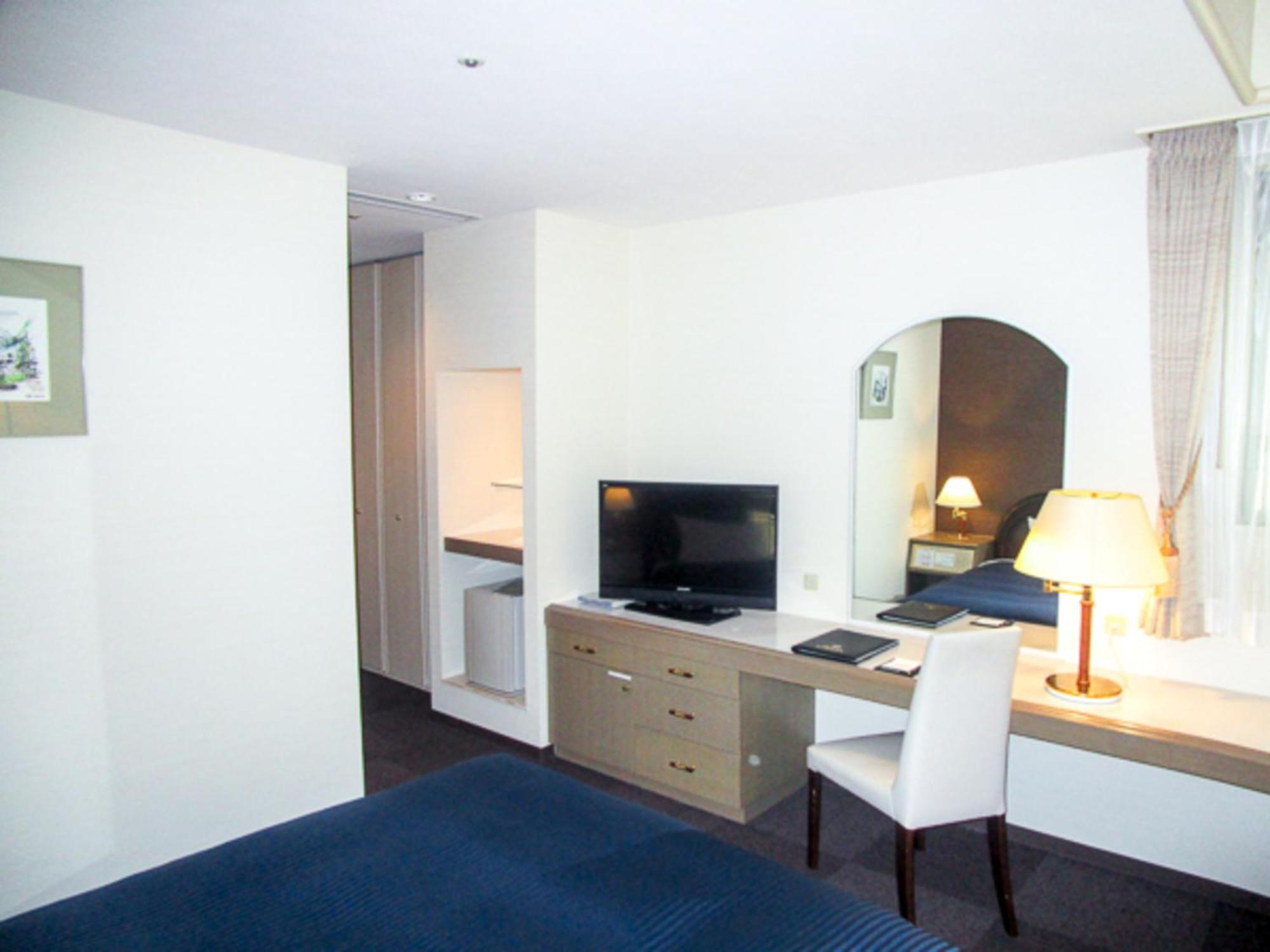 Hotel Livemax Sapporo Nakajima Park Grande Сапоро Екстериор снимка